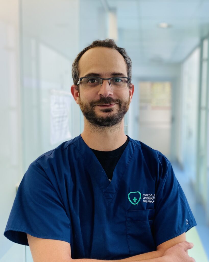 Dott. Mattia Uda Il Dott. Mattia Uda, medico veterinario dell'Ospedale Veterinario San Francesco di Milano