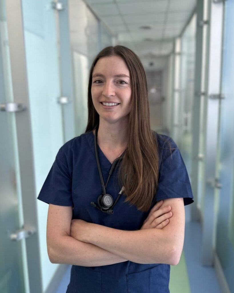 Dott.ssa Chiara Alaimo La Dott.ssa Chiara Alaimo, medico veterinario dell'Ospedale Veterinario San Francesco di Milano