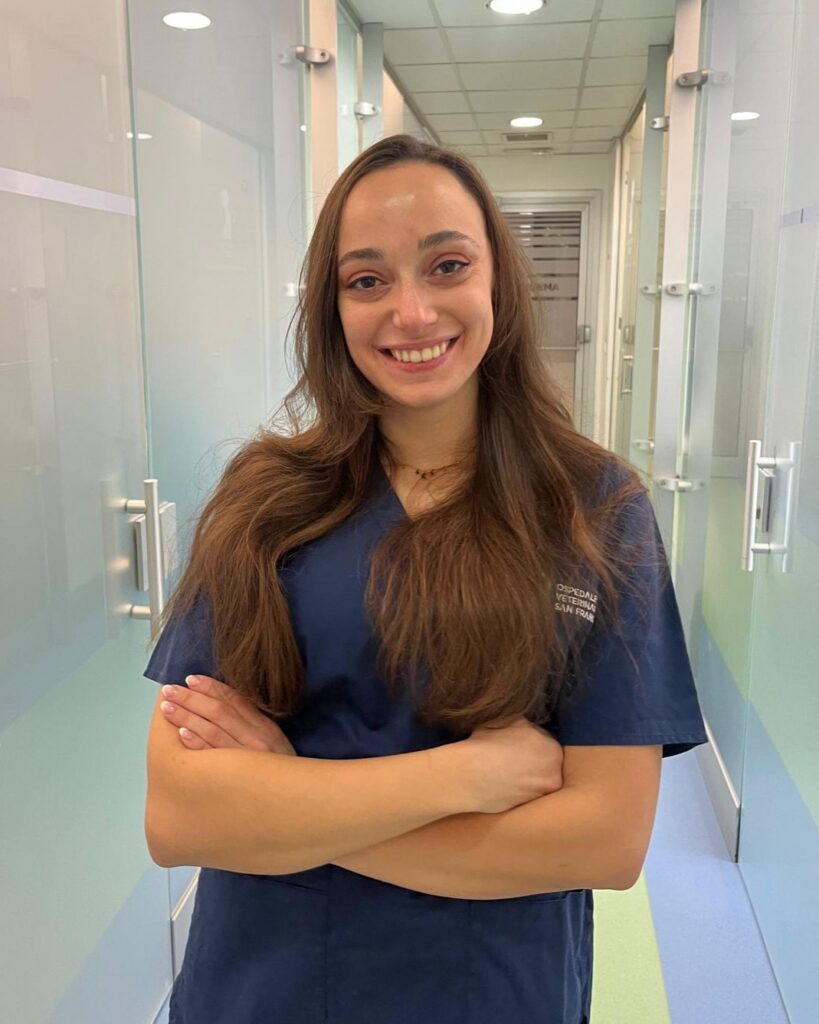 Dott.ssa Ilaria Gritti La Dott.ssa Ilaria Gritti, medico veterinario dell'Ospedale Veterinario San Francesco di Milano