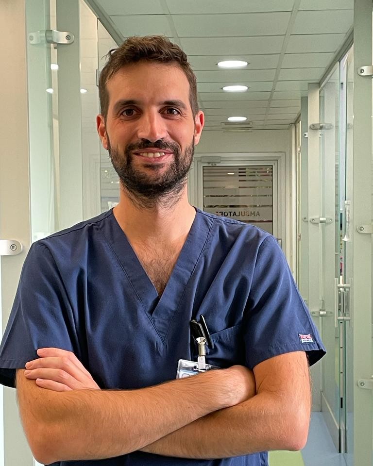 Dr. Marco Trovatelli Il Dott. Marco Trovatelli, medico veterinario dell'Ospedale Veterinario San Francesco di Milano